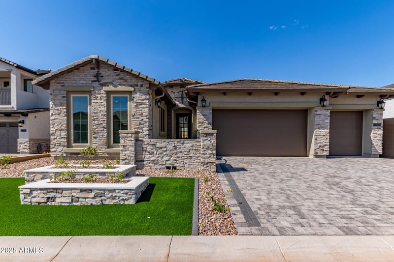 5756 Star Valley St, Mesa, AZ 85215