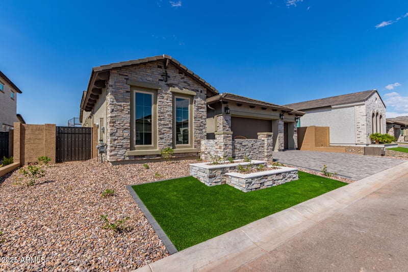5756 Star Valley St, Mesa, AZ 85215