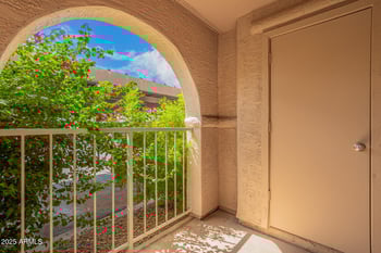 5757 Eugie Ave #1040, Glendale, AZ 85304
