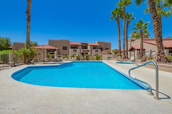 5757 Eugie Ave #1060, Glendale, AZ 85304