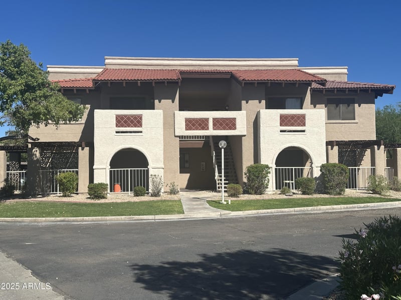 5757 Eugie Ave #1068, Glendale, AZ 85304