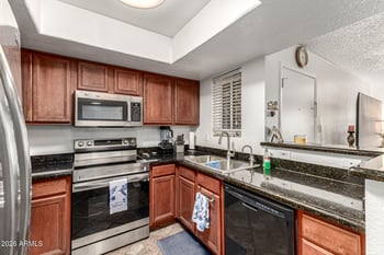 5757 Eugie Ave #1102, Glendale, AZ 85304