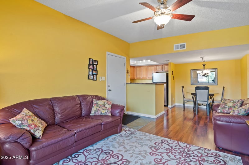 5757 Eugie Ave #2072, Glendale, AZ 85304