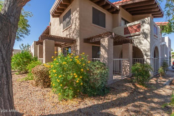 5757 Eugie Ave #1010, Glendale, AZ 85304
