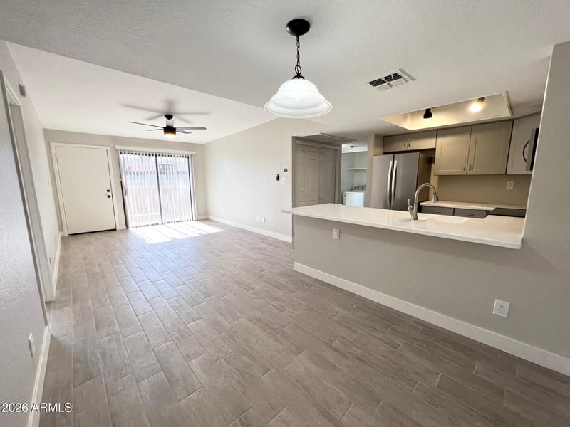 5757 Eugie Ave #2049, Glendale, AZ 85304