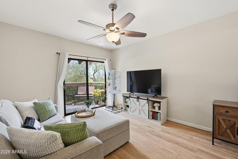5757 Eugie Ave #2062, Glendale, AZ 85304