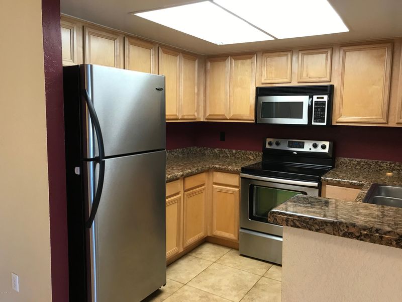 5757 W Eugie Ave #2067, Glendale, AZ 85304