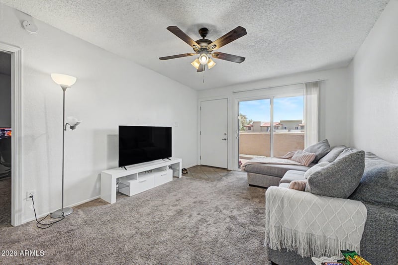 5757 W Eugie Ave #2075, Glendale, AZ 85304
