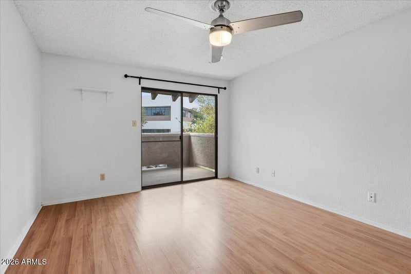 5757 W Eugie Ave #2082, Glendale, AZ 85304