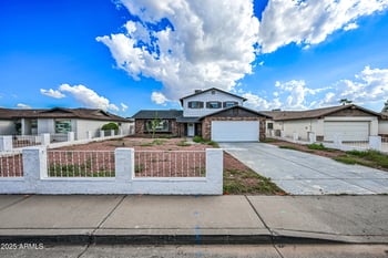 5761 Cholla St, Glendale, AZ 85304