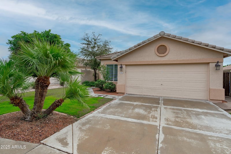 5761 Garnet Ave, Mesa, AZ 85206