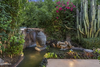 5762 N Scottsdale Rd, Paradise Valley, AZ 85253
