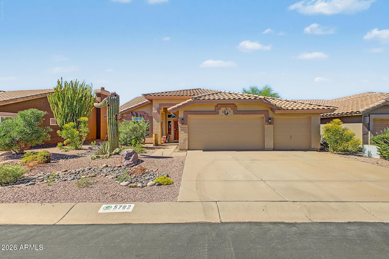 5762 S Feather Bush Dr, Gold Canyon, AZ 85118