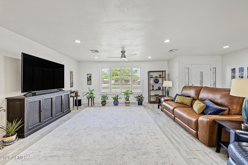 5763 W Marconi Ave, Glendale, AZ 85306