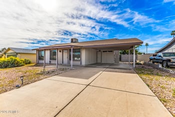 577 Magdalena Dr, Tempe, AZ 85283