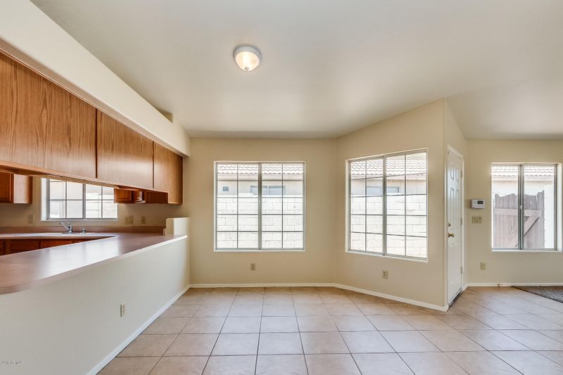 5771 N 77th Ave, Glendale, AZ 85303