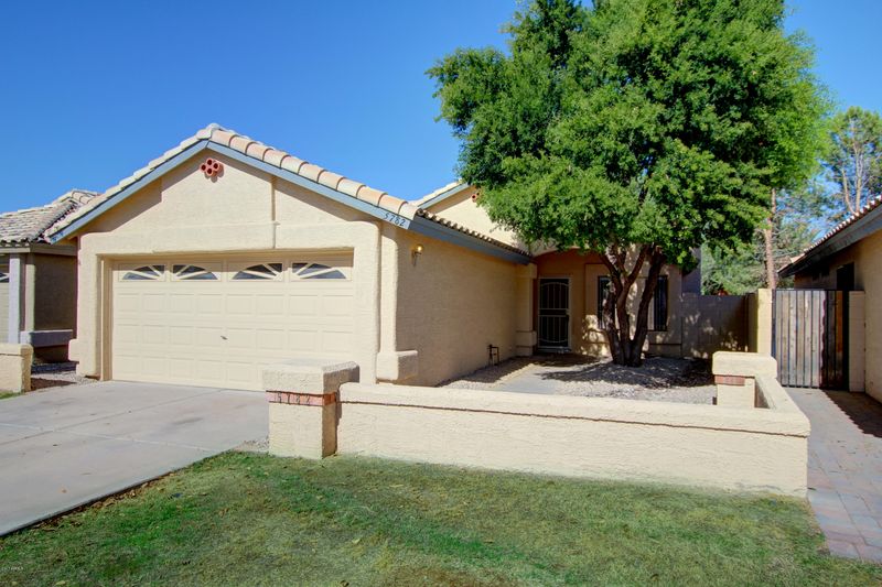 5782 W Buffalo Pl, Chandler, AZ 85226