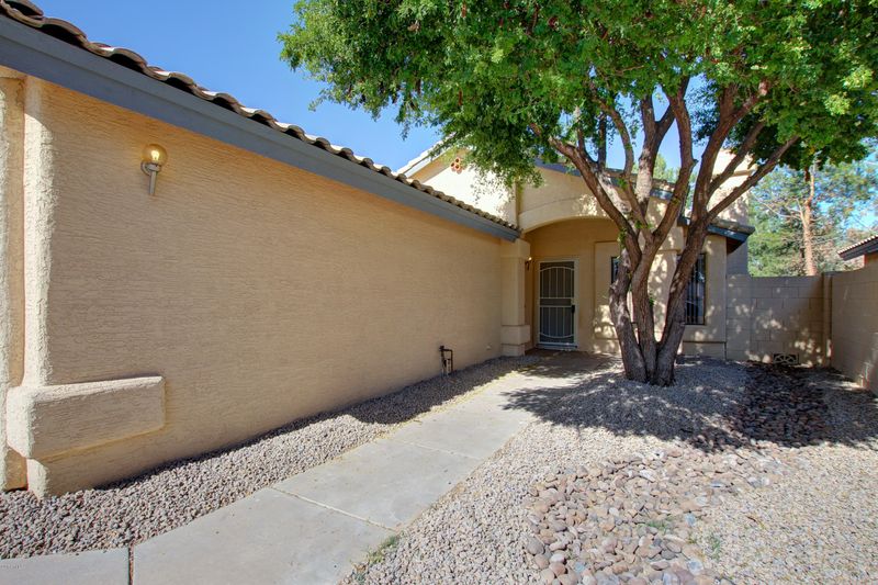 5782 W Buffalo Pl, Chandler, AZ 85226