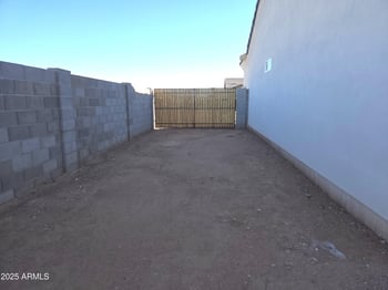 5786 Red Bird Ln, San Tan Valley, AZ 85140