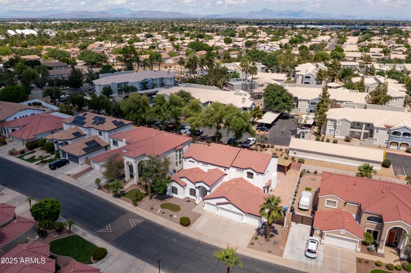 579 Mondel Dr, Gilbert, AZ 85233