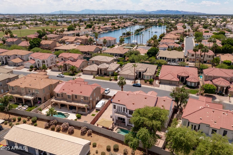579 Mondel Dr, Gilbert, AZ 85233