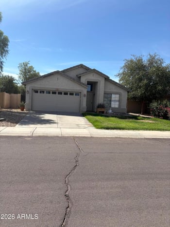 5791 W Seldon Ln, Glendale, AZ 85302