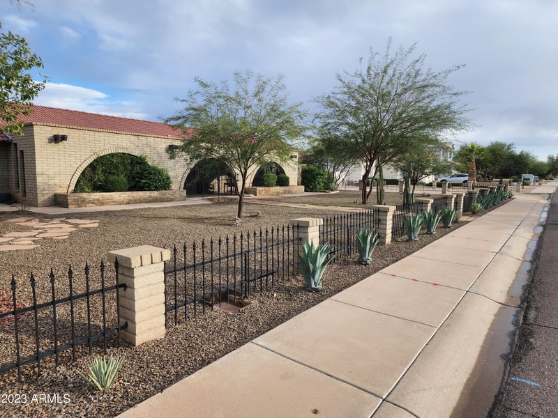 5801 73rd Ave, Glendale, AZ 85303