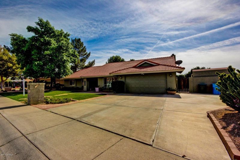 5801 E Hartford Ave, Scottsdale, AZ 85254