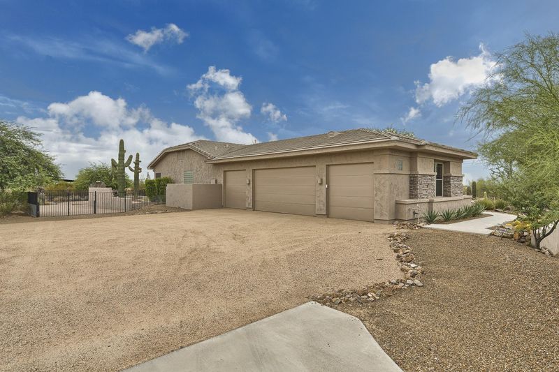 5801 E Wildcat Dr, Cave Creek, AZ 85331
