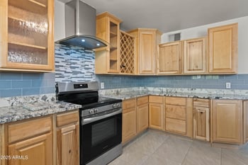 5802 61st Dr, Glendale, AZ 85301