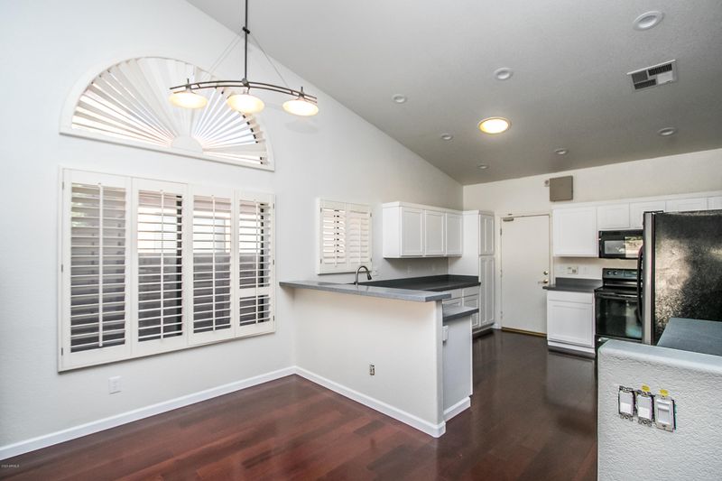 5802 E Kings Ave, Scottsdale, AZ 85254