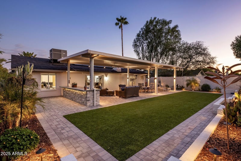 5802 Gelding Dr, Scottsdale, AZ 85254