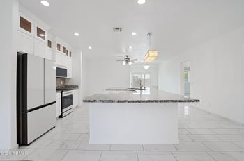 5802 42nd Ave, Phoenix, AZ 85041