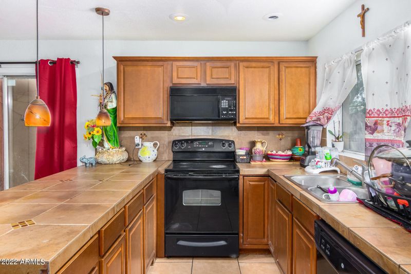 5802 W Virginia Ave, Phoenix, AZ 85035
