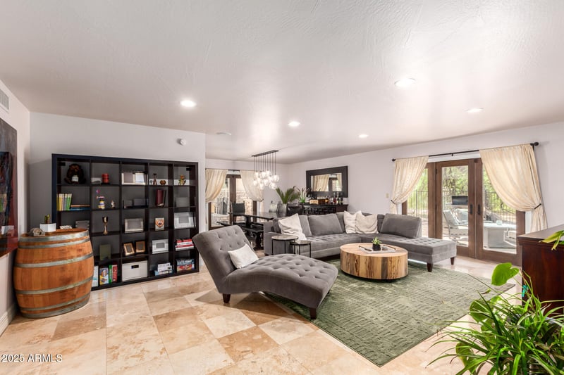 5803 45th St, Phoenix, AZ 85018