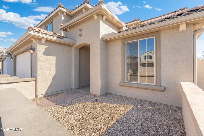 5803 88th Ln, Glendale, AZ 85305