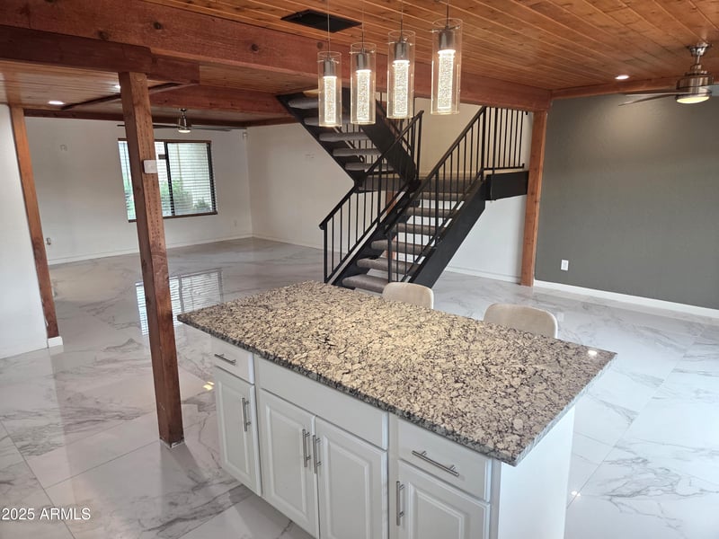 5804 Gelding Dr, Glendale, AZ 85306