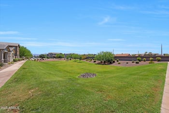 5805 Warner St, Phoenix, AZ 85043