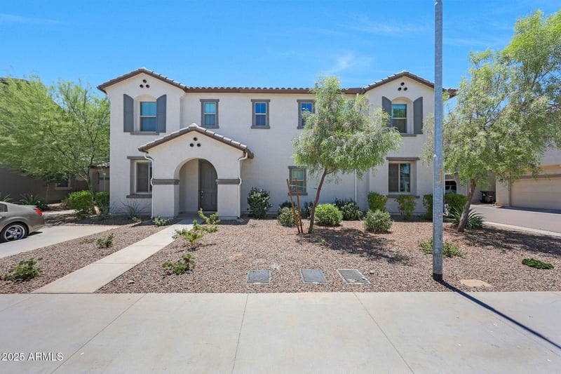 5805 Warner St, Phoenix, AZ 85043