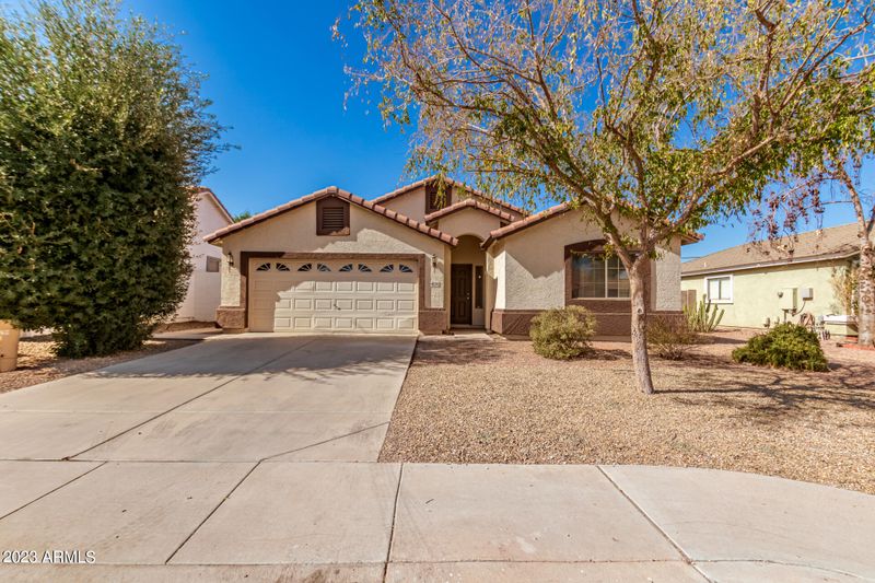 5806 S 14th St, Phoenix, AZ 85040
