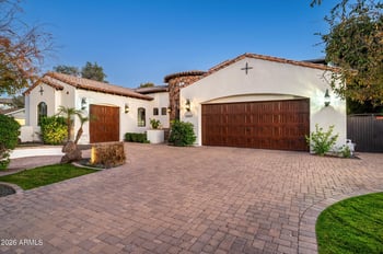 5807 Orange Blossom Ln, Phoenix, AZ 85018