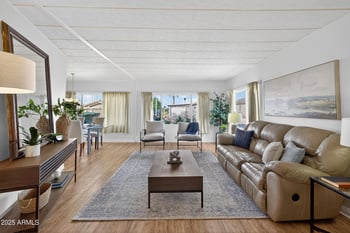 5807 Leonora St, Mesa, AZ 85215