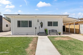 5808 Myrtle Ave, Glendale, AZ 85301
