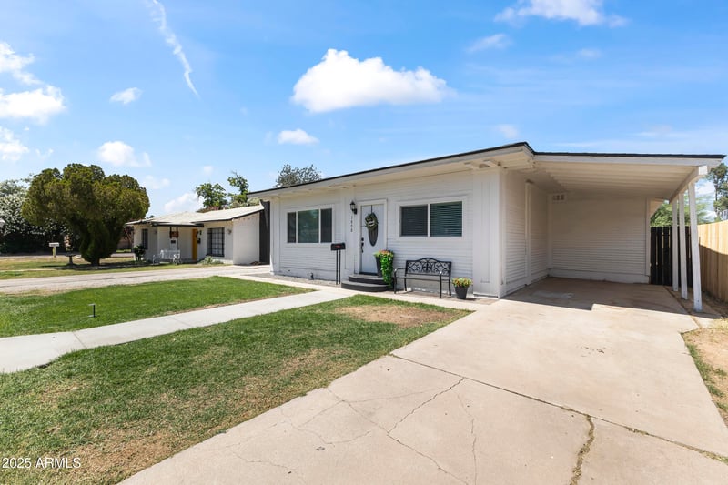 5808 Myrtle Ave, Glendale, AZ 85301
