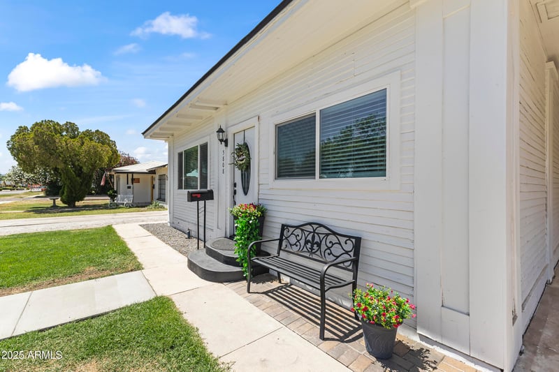 5808 Myrtle Ave, Glendale, AZ 85301