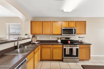 5808 S 32nd Ave, Phoenix, AZ 85041