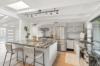 5809 10th Pl, Phoenix, AZ 85014