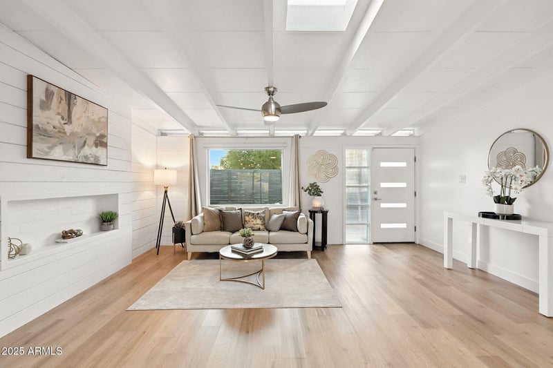 5809 10th Pl, Phoenix, AZ 85014