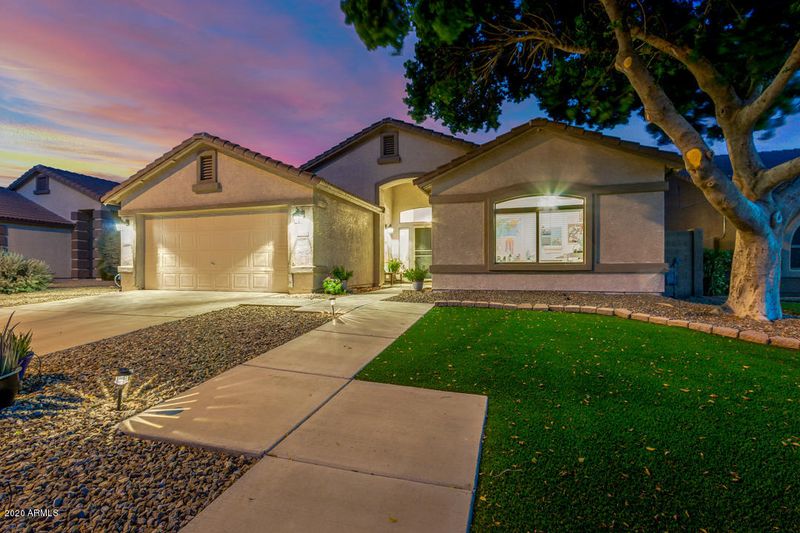 5809 E Jacaranda St, Mesa, AZ 85205