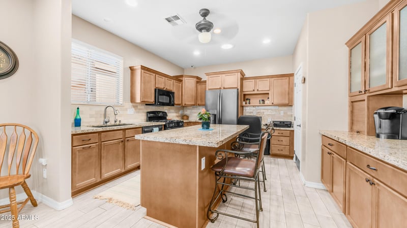 5809 Leland St, Mesa, AZ 85215